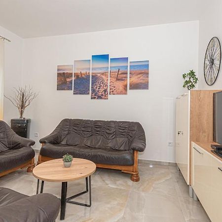וודיצה Holiday Home Gveric מראה חיצוני תמונה